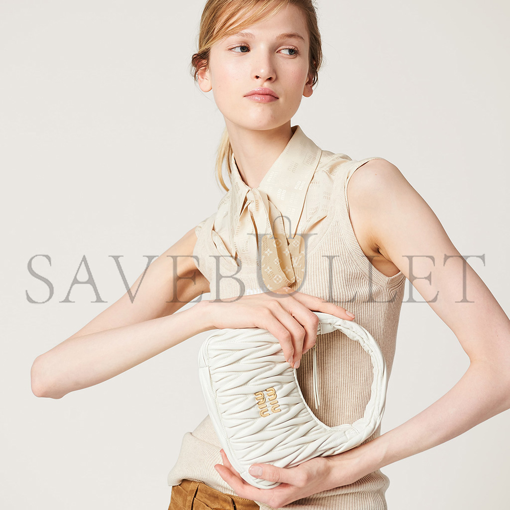 M1v M1v wander matelassÉ nappa leather hobo bag 5bc125 (20*17*6cm)